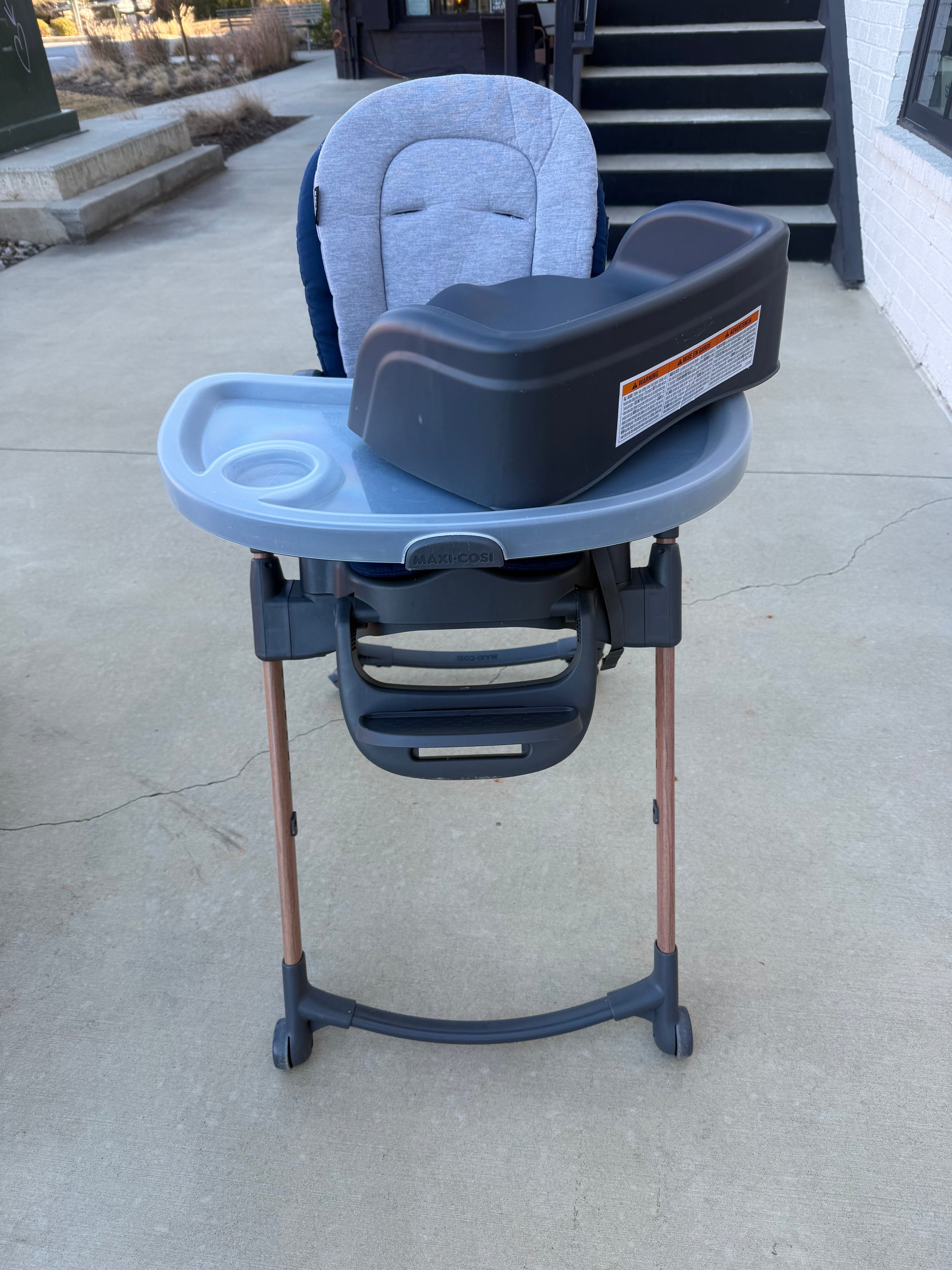 LOCAL PICK UP ONLY: Resale Convertible Highchair Maxi Cosi