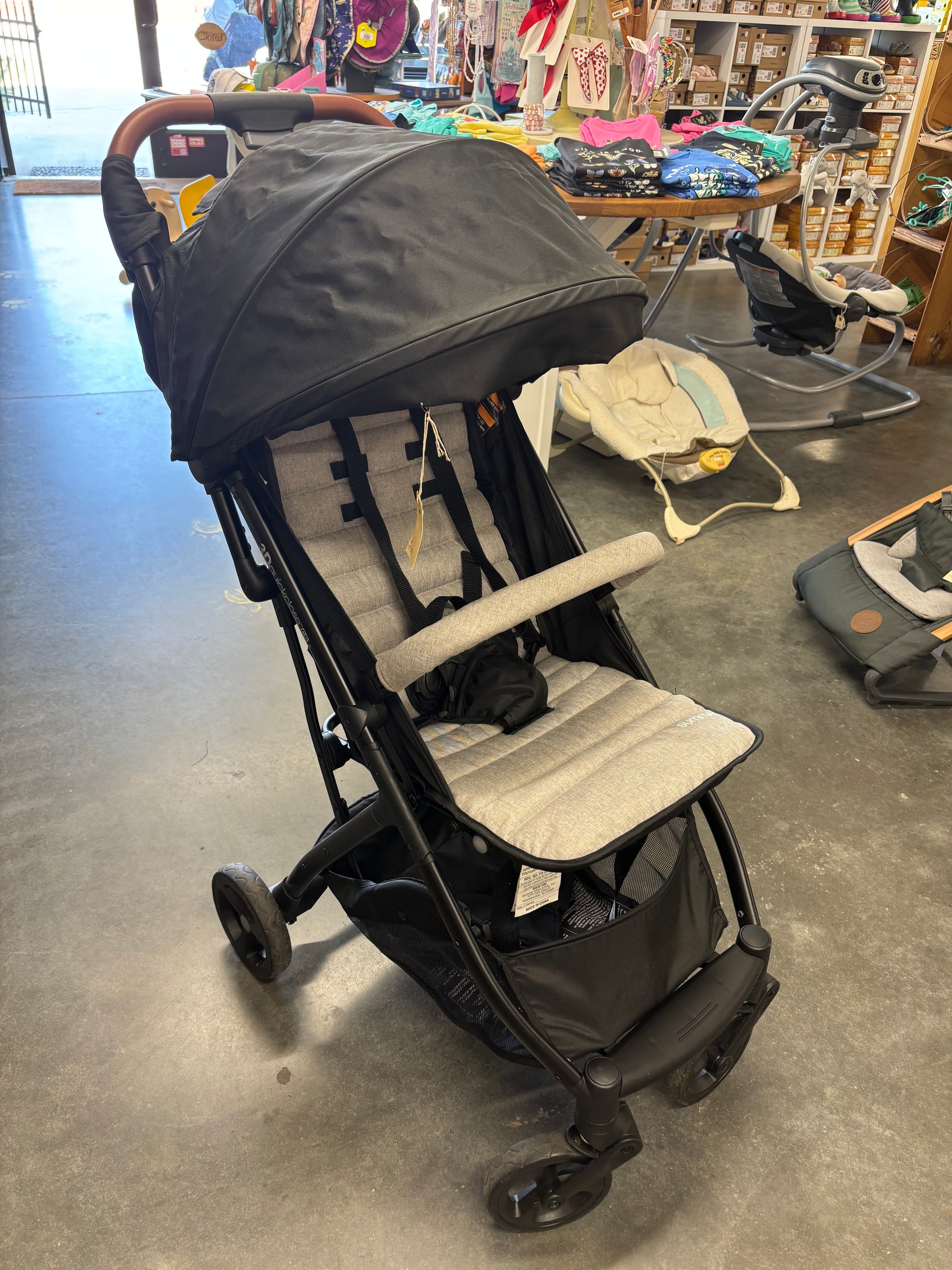 Summer 3D lite quick close stroller (local pickup only)