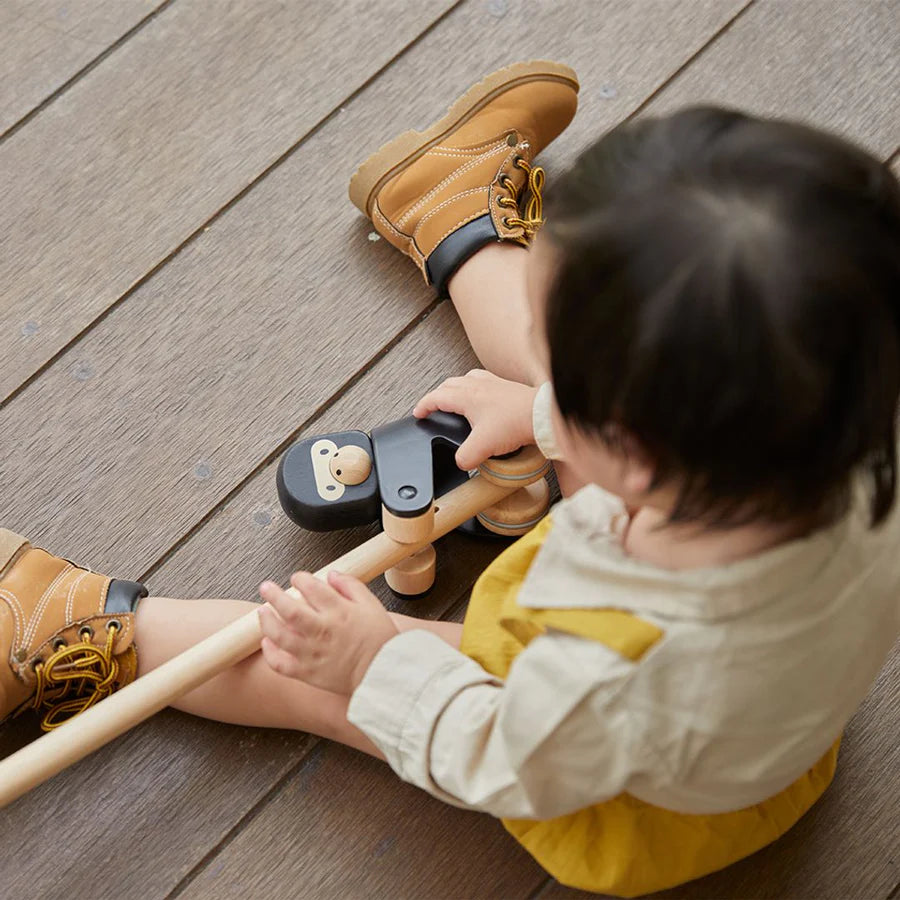 Plan Toys Climbing Gorilla