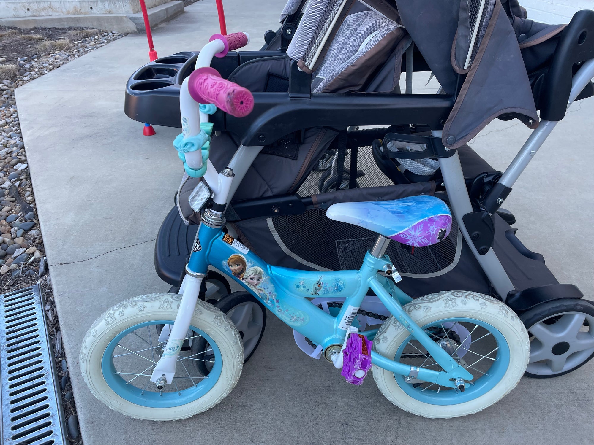 Resale Huffy Frozen 12-inch Bicycle