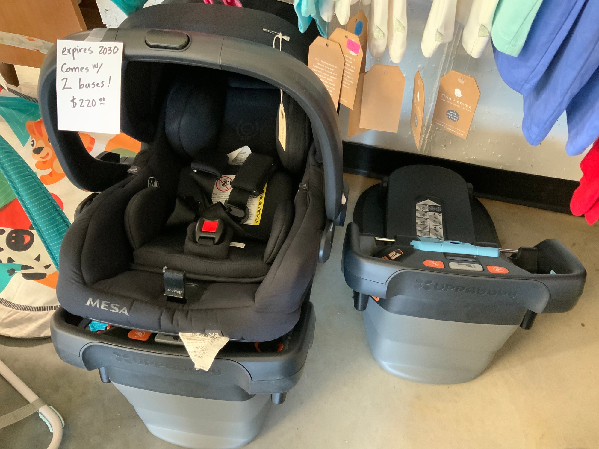 Resale Uppababy Mesa V2 Infant Car Seat with 2 Bases Exp. 2030