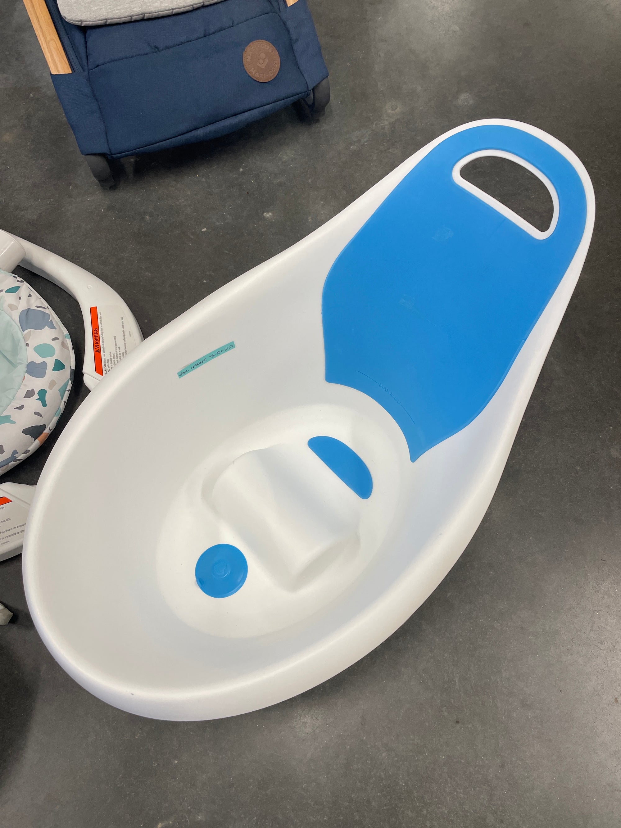 Munchkin Sit and Soak Bath Tub