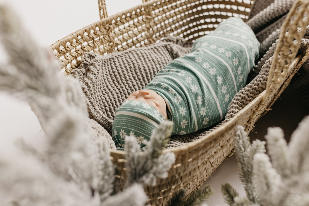 Copper Pearl Top Knot Hat - Knit Green