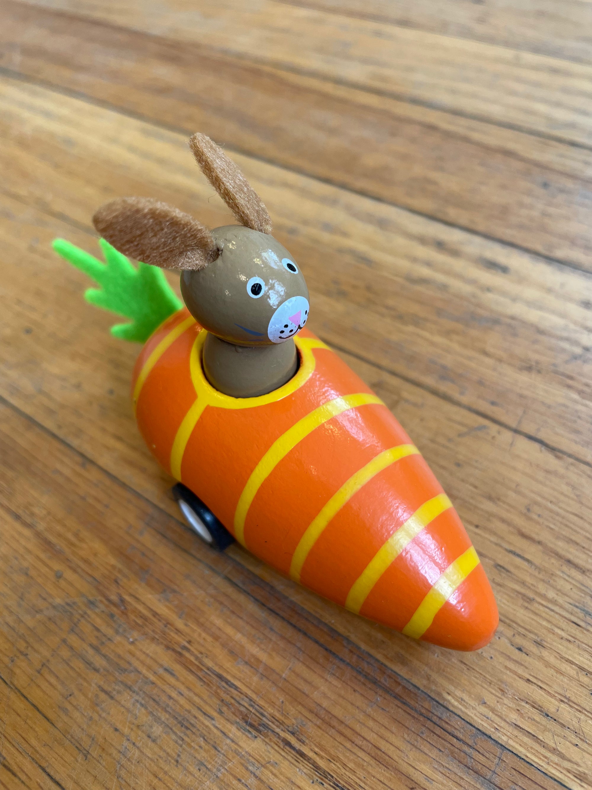 Pull-Back Bunny Carrot Racers