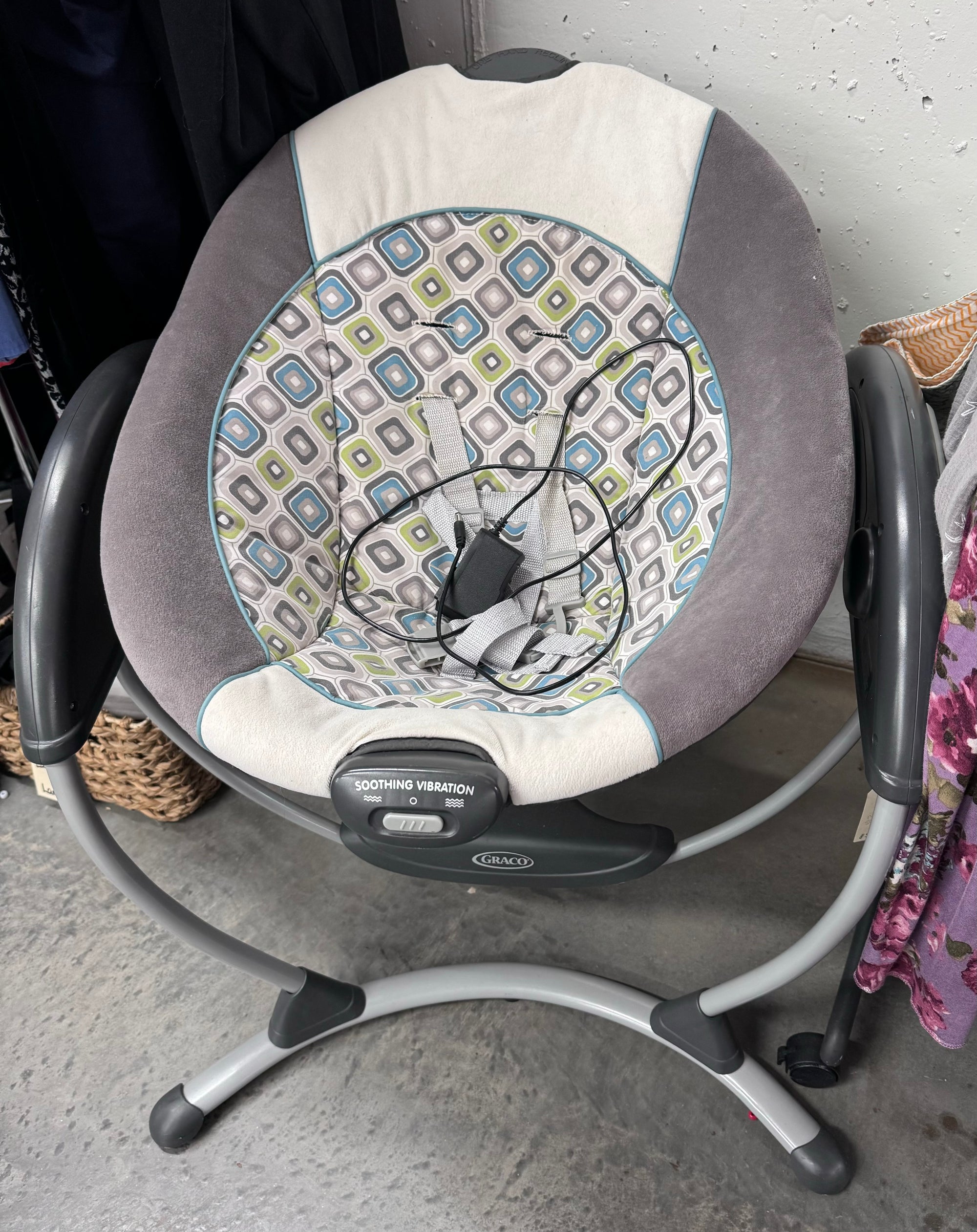 Resale Graco Glider Baby Swing Local pick up only