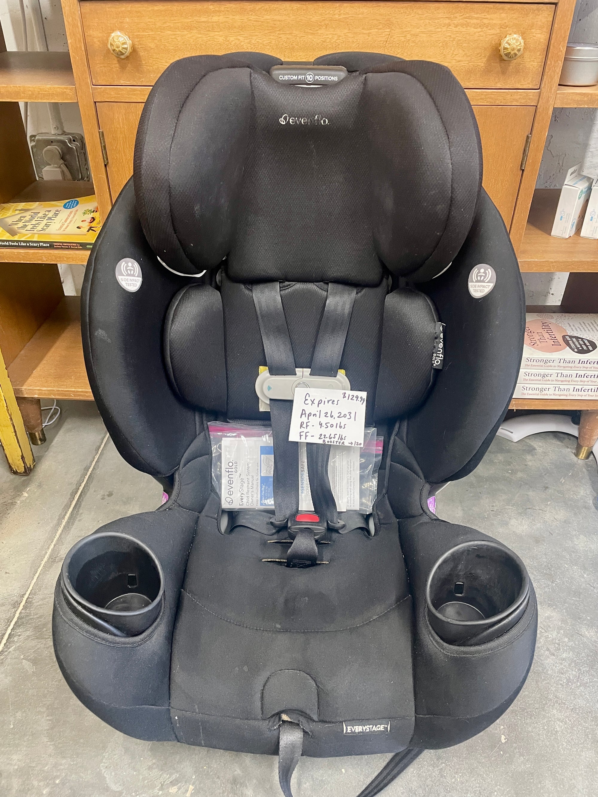 Resale Evenflo EveryStage Convertible Car Seat, RF, FF &amp; Booster mode exp. 4.26.2031