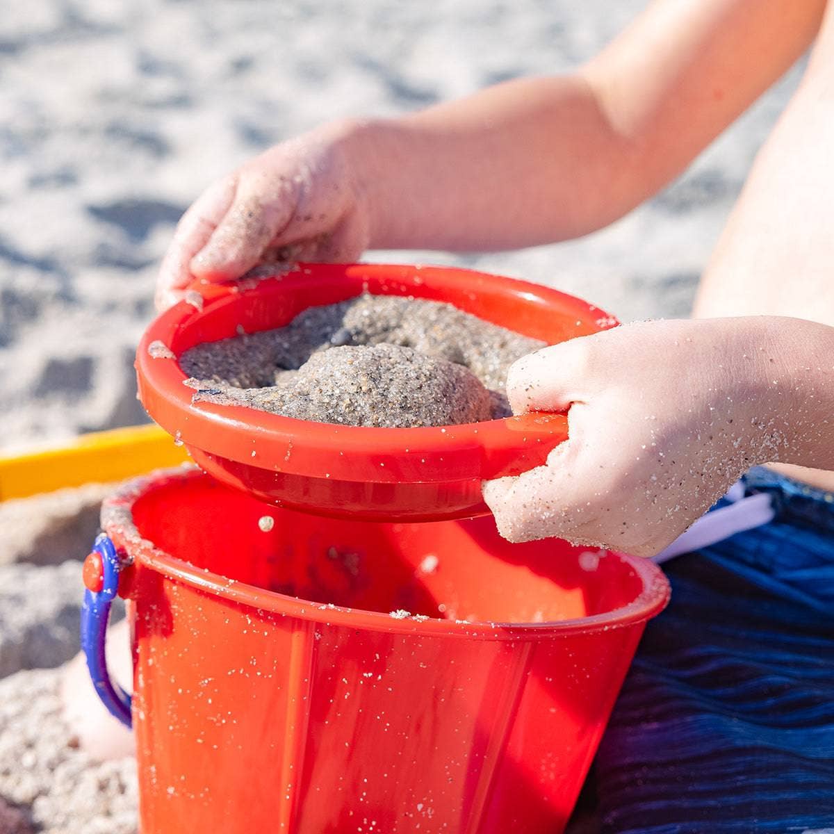 Haba Small Sand Sieve – Durable Sandbox Sifter (Assorted Colors)