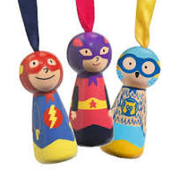 Djeco Flying Heroes - Wooden Hand Throw Parachutists