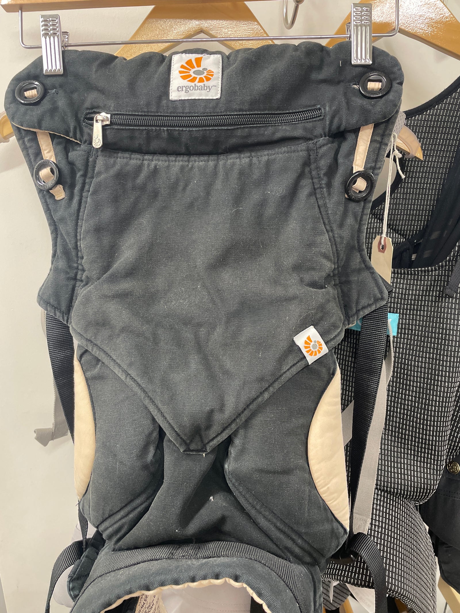 Resale Ergobaby 360 Baby Carrier