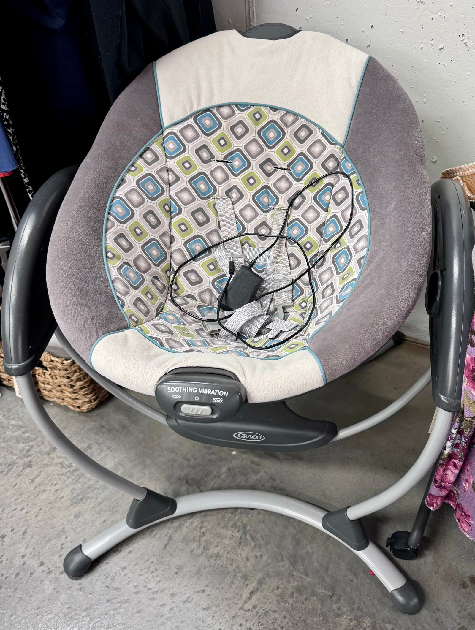 Resale Graco Glider Baby Swing Local pick up only