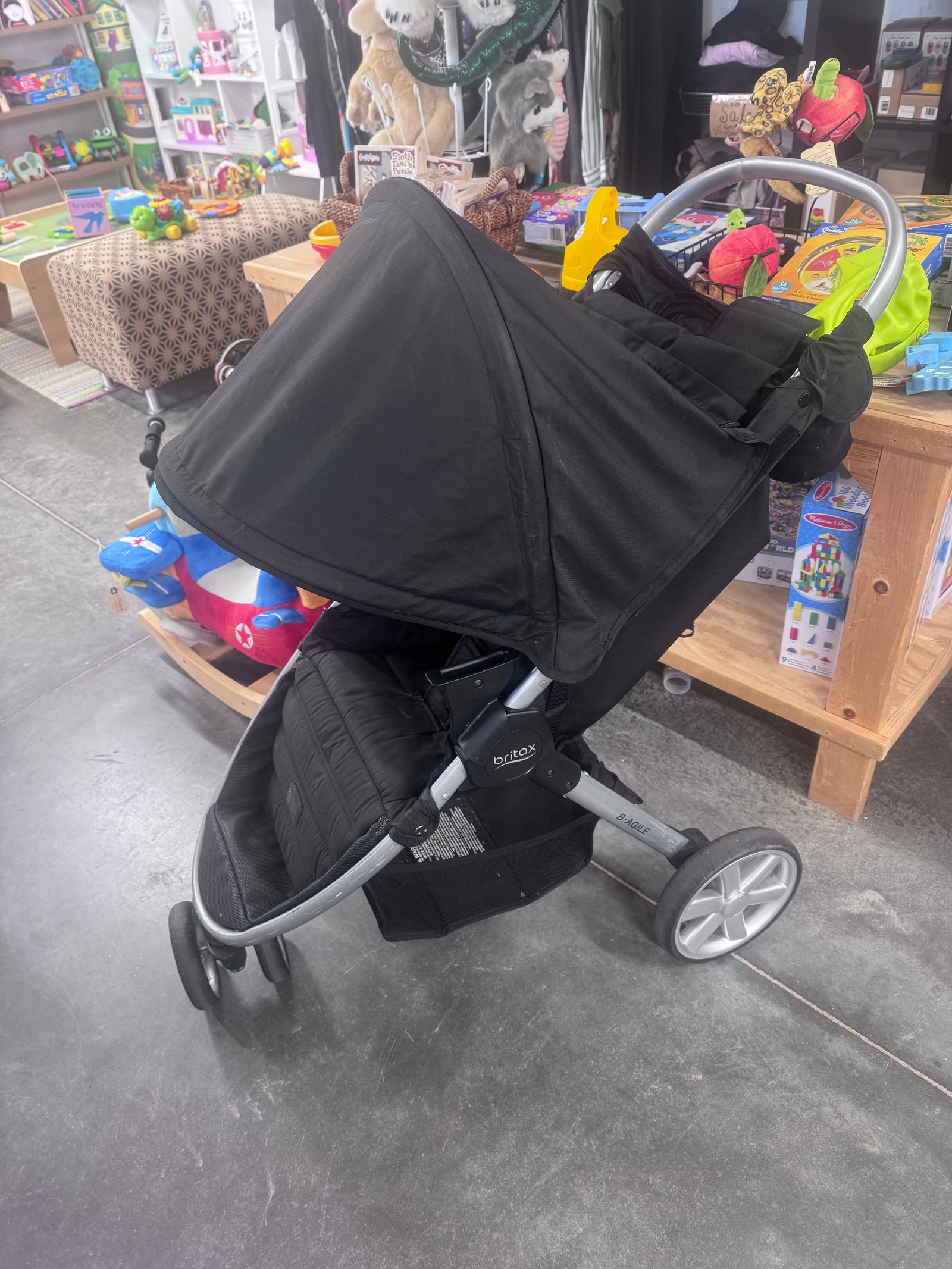 Resale Britax B-Agile Stroller in Black - LOCAL PICKUP ONLY!