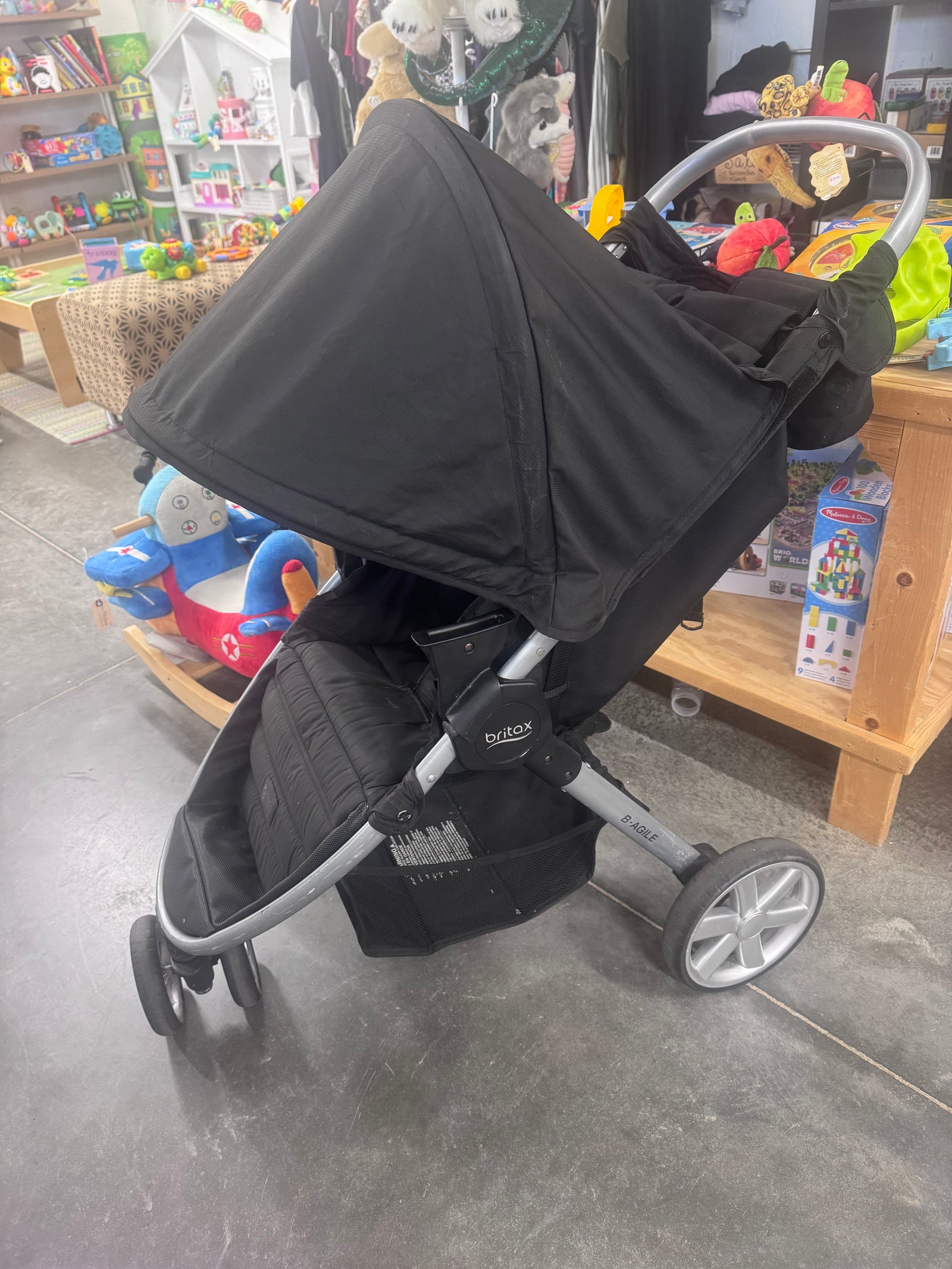 Resale Britax B-Agile Stroller in Black - LOCAL PICKUP ONLY!