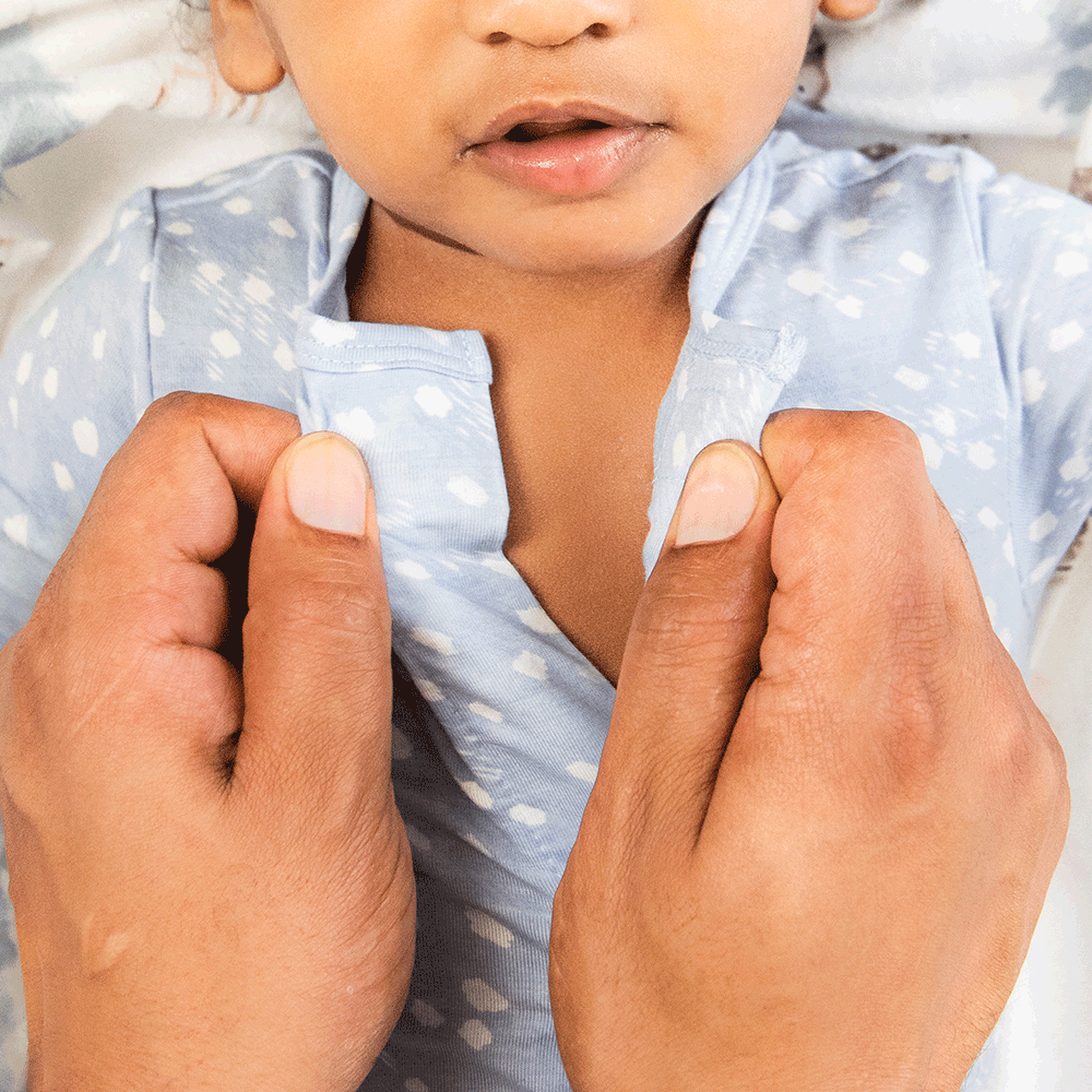 Magnetic Me Organic Cotton Magnetic Footie - Sealed with a Kiss